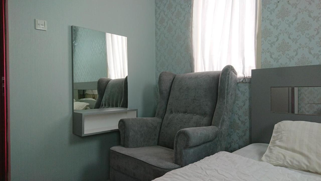 Green Lake View Just Sleep & Cozy Hotell Pondokcabe Hilir Eksteriør bilde