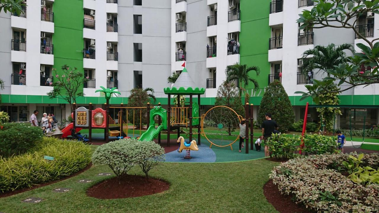 Green Lake View Just Sleep & Cozy Hotell Pondokcabe Hilir Eksteriør bilde
